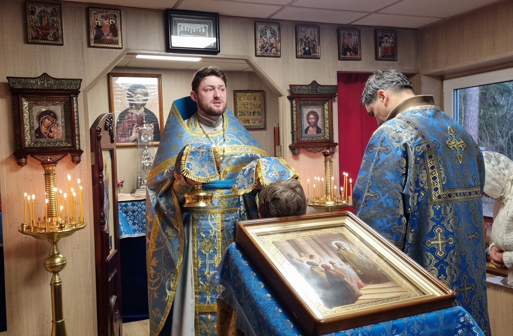 Jumalateenistused nelipüha-järgse 20. pühapäeva puhul, Jumalik liturgia. VII üleilmse kirikukogu (787) püha isade ja Jumalaema Iverskaja ikooni mälestuspäev.