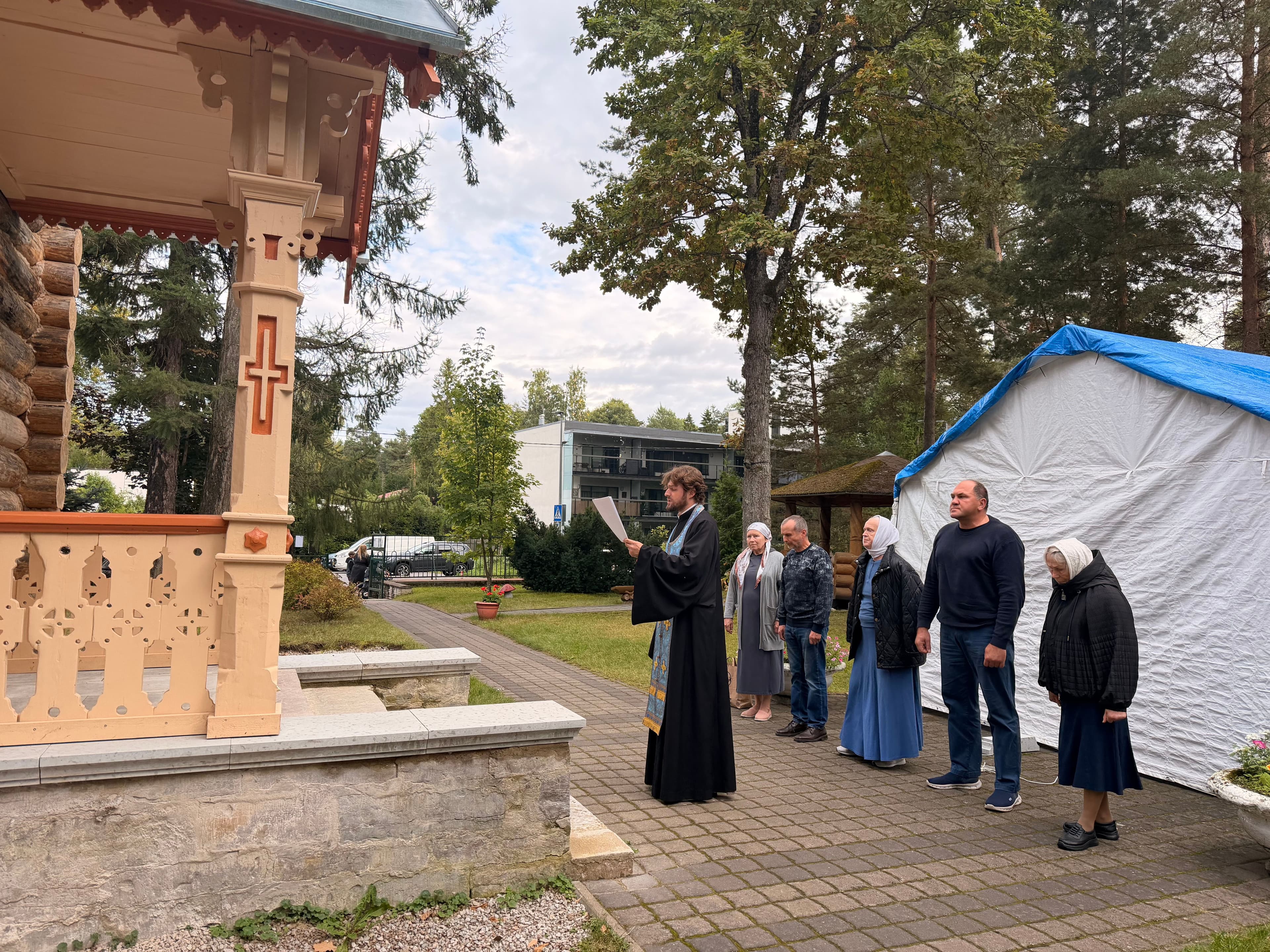 Kaasani Jumalasünnitaja ikooni akatist kiriku taastamisel oleval territooriumil