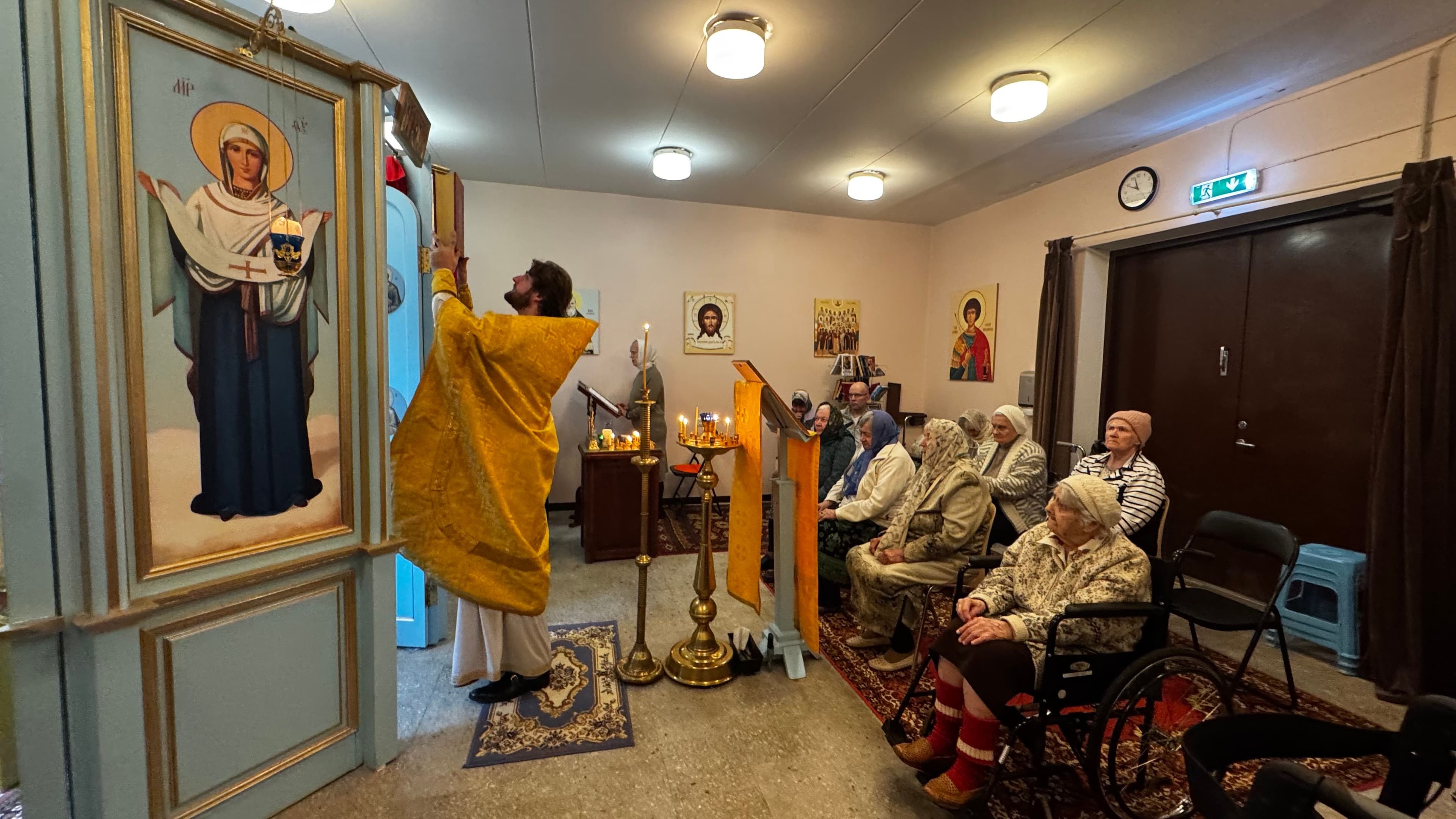 Jumalik Liturgia Peaingel Miikaeli kirikus Narva-Jõesuu hoolekandekodu juures