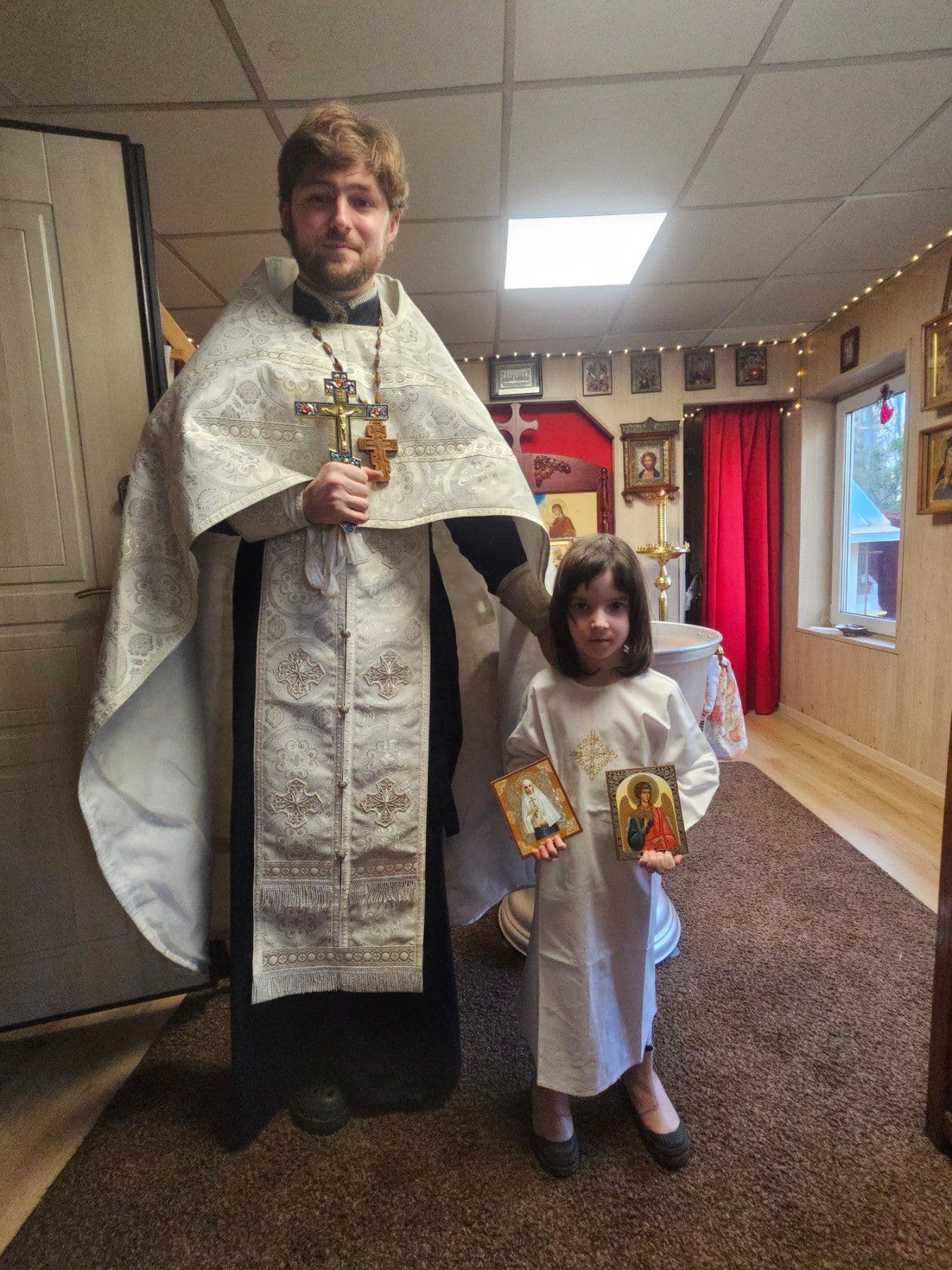 Ristimise sakrament Kaasani Jumalaema ikooni kirikus