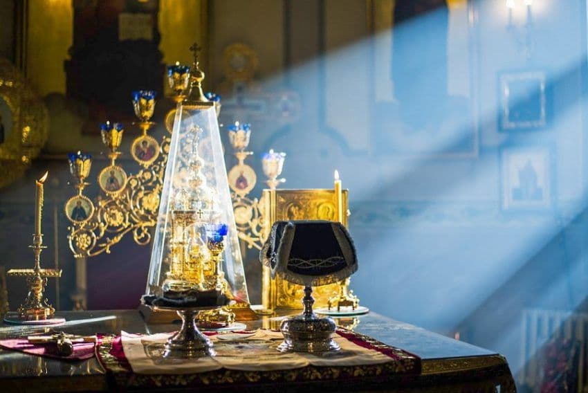 Suur paast. Suure Paastu korrakohased Jumalateenistused Ennepühitsetud Liturgiaga