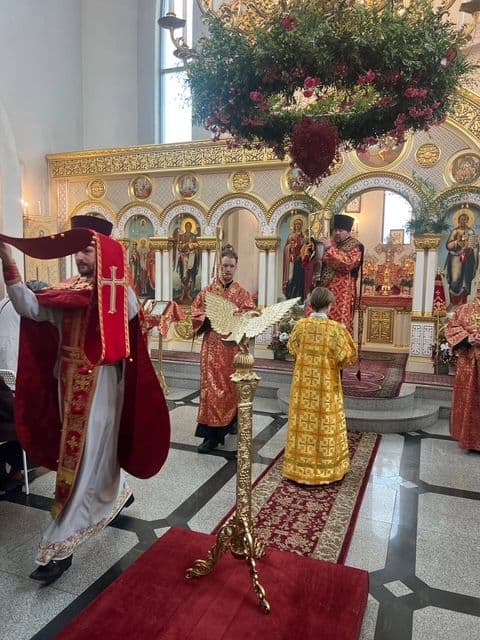 PAASANÄDALA REEDE. Liturgia. Veepühitsemine