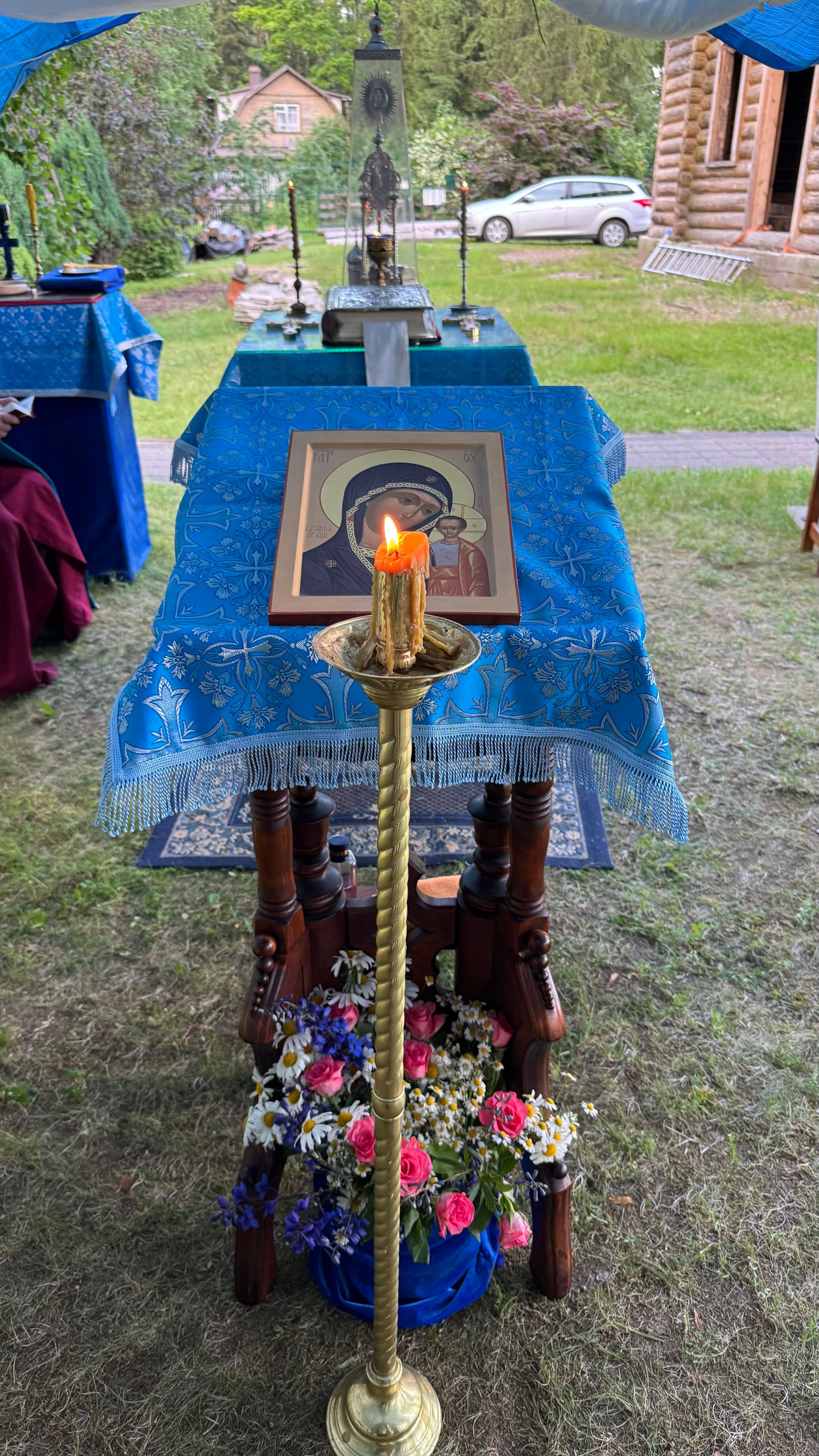 Akafist Jumalaema Kaasani ikooni auks