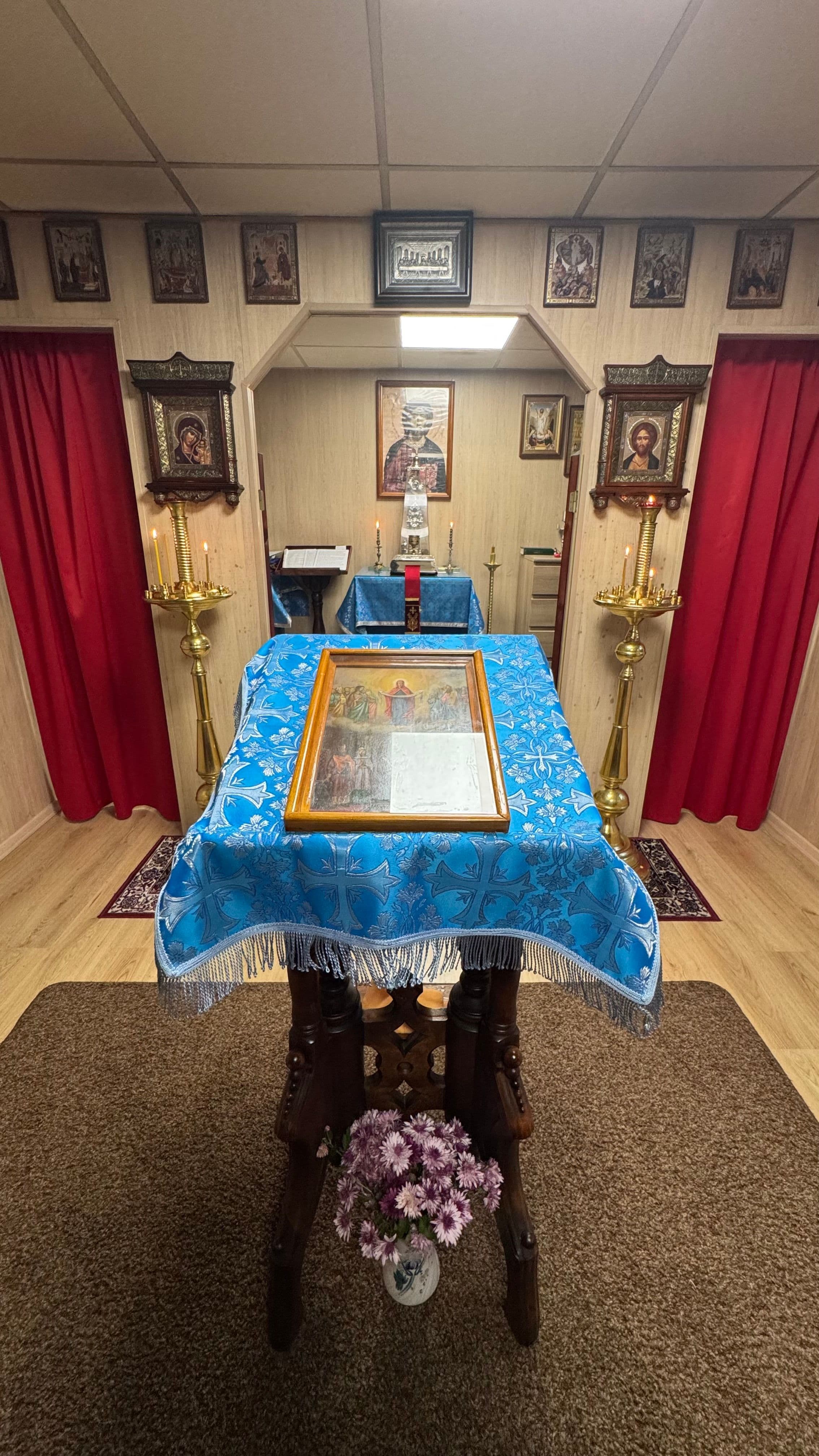 Jumaliku Liturgiia. Kõigipüha Jumalasünnitaja ja Alati Neitsi Maarja Emanduse kaitse (Pokrov).