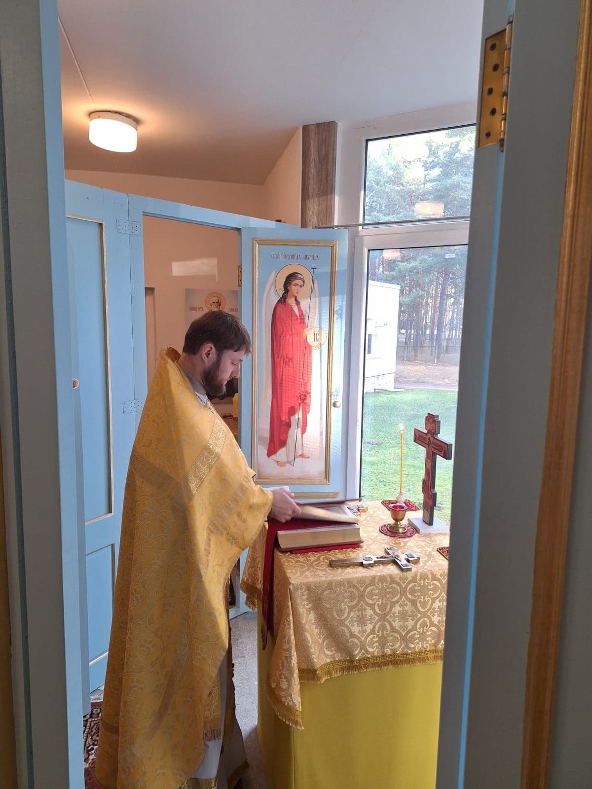 Jumaliku Liturgia pühale peaingel Miikaeli kirikus Narva-Jõesuu Hooldekodu juures